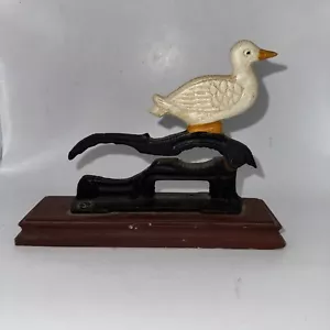 Vintage Duck Cast Iron Nut Cracker Nutcracker Wood Base Country Home - Picture 1 of 3