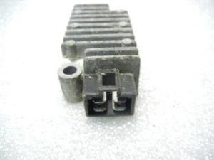 YAMAHA XJ600 DIVERSION 1992 - 2004 VOLTAGE REGULATOR RECTIFIER XJ 600 4 PIN - Picture 1 of 4