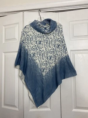 Nuevo con etiquetas Poncho Chico’s Denim Estampado Paisley Capucha Cuello Talla Única Azul Hortensia NUEVO Foto 1 de 4