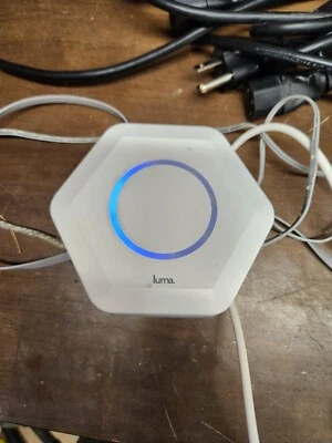 Luma MXF-L1000 Mesh WiFi Router/Extender - Image 1 of 4