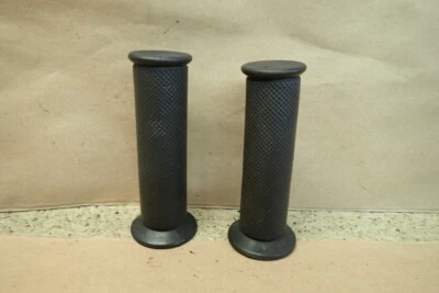2012 APRILIA SR50 HANDLE BAR GRIP PAIR - Image 1 of 4