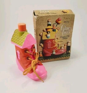 VTG AVON ONE TWO LACE MY SHOE BUBBLE BATH 8 OZ EMPTY Boxed UK BOUGHT - Picture 1 of 15