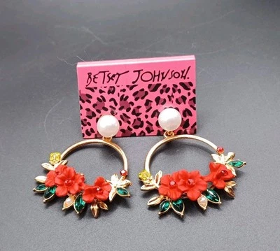 Nuevos Pendientes Colgantes Betsey Johnson Flor Roja Perla Estrás Foto 1 de 3