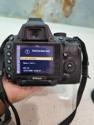 Nikon D5000 DSLR + 18-55mm + 55-200mm lenses w/ bag - Image 1 of 4