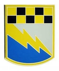 INSIGNIA DE IDENTIFICACIÓN DEL SERVICIO DE IDENTIFICACIÓN DE VIGILANCIA DEL CAMPO DE BATALLA EJÉRCITO 525 - Imagen 1 de 1