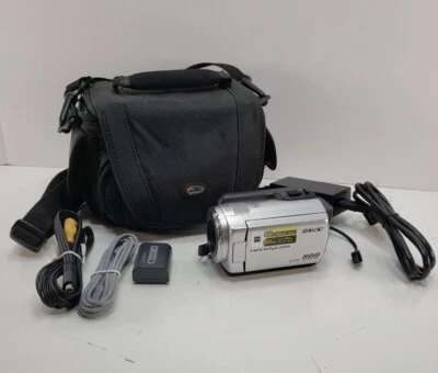 Sony HANDYCAM DCR-SR47 Camcorder - ZEISS 60x Optical Zoom WITH CASE TESTED WORKS - Image 1 of 3