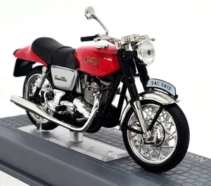 Ixo 1/24 Scale appx 9cms Norton Commando 1969 Red + Plinth Model Motorbike - Picture 1 of 3
