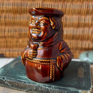 Vintage Dartmouth Pottery Friar Toby Jug Pitcher in Brown Made in England - Picture 1 of 10
