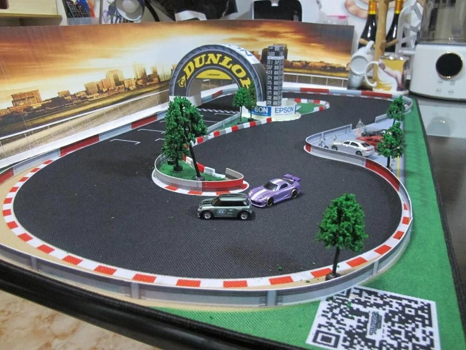 1:76 Fully Proportional Hobby Grade RC Race Track Set with 2 Turbo Racing RC Car - Image 1 of 4