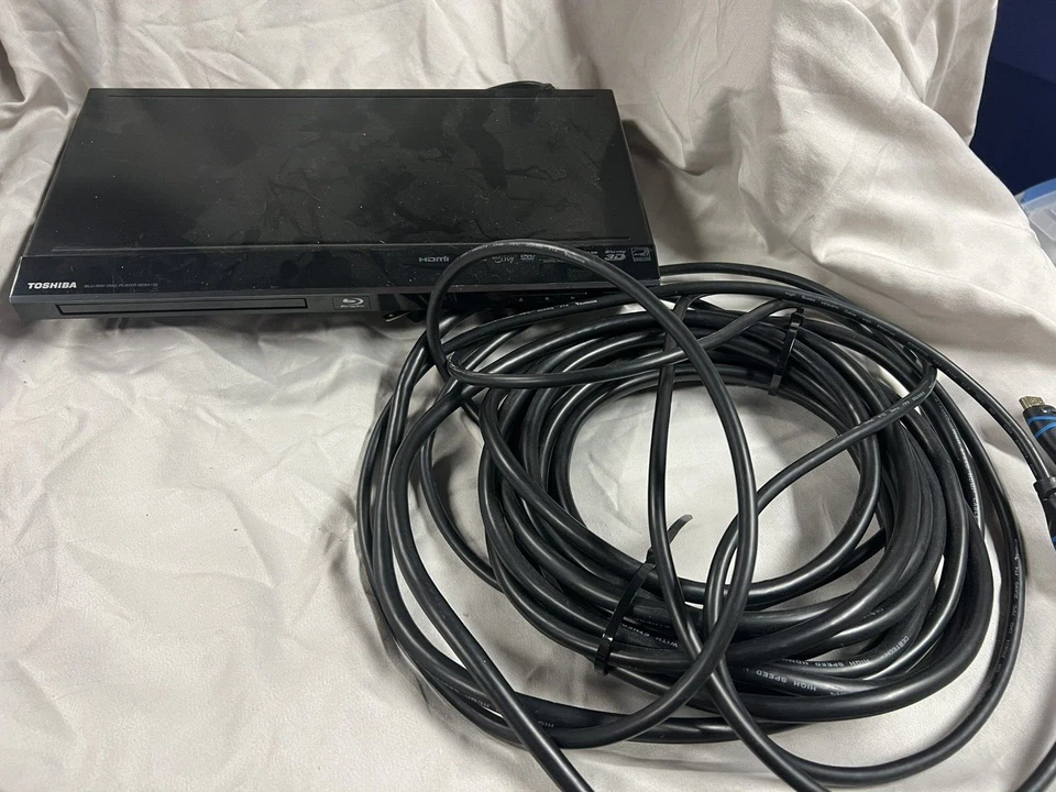Reproductor de discos Blu-ray Toshiba Inkertec Java alimentado con cable HDMI sin control remoto Foto 1 de 4