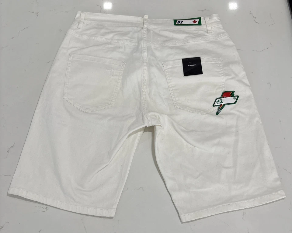 Pantalones Cortos Denim Blancos Para Hombre Dsquared2 Prendedores y Parches Hechos en Italia Talla 50 Nuevos con Etiquetas Foto 1 de 4