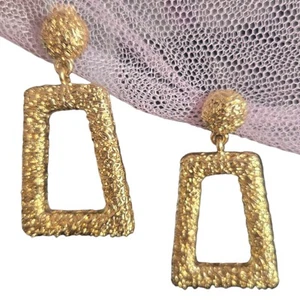 Gold-Tone Textured Clip On Earrings Door Knocker Drop Statement Chunky Geometric - Picture 1 of 6