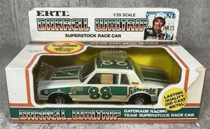 1/25 Ertl Darrell Waltrip #88 Gatorade NASCAR Stock Car DieCast - Picture 1 of 7