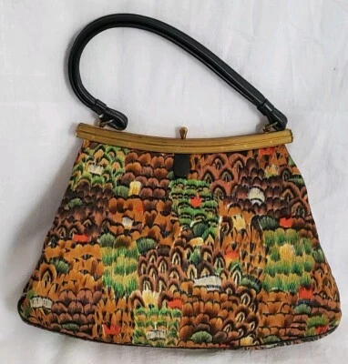 Bolso de mano clásico de mediados de siglo con estampado de plumas de otoño de seda de colección Foto 1 de 4