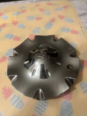 Tapa central de rueda personalizada cromada Bazo Wheels # N/A (1CAP) 6 3/4 diámetro Foto 1 de 3