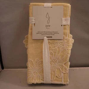 Set of 4 Embroidered Yellow Napkins – New - Picture 1 of 5