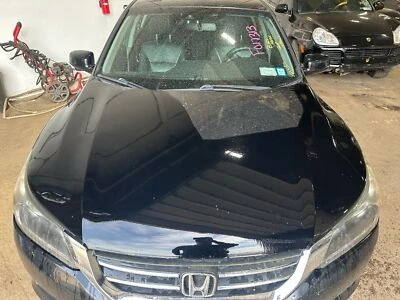 Used Hood fits: 2013 Honda Accord Sdn 3.5L hood struts Grade B Foto 1 de 4