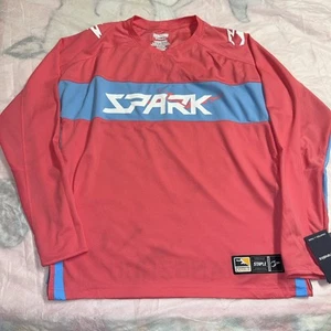 Camiseta Overwatch League Rosa Chispa Para Hombre Talla L Fanáticos de los Deportes Electrónicos Gamer Grapa - Imagen 1 de 7