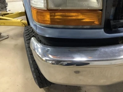 Passenger Corner/Park Light From 8501 GVW Fits 92-97 FORD F250 PICKUP 347142 - Image 1 of 4