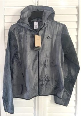 Nike Dri-FIT Trail Repel Chaqueta Embalable Lila Para Mujer Talla Mediana FN6853-010 Foto 1 de 4