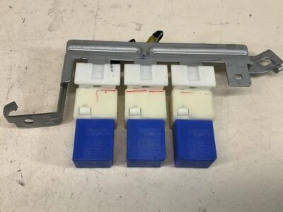 17 Infiniti Q60 Cupé Relé Azul Multifunción Juego De 3 O Foto 1 de 4