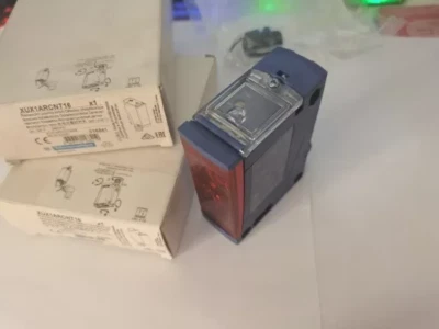 1PC New Telemecanique XUX1ARCNT16 Sensor Proximity Switch - Image 1 of 2