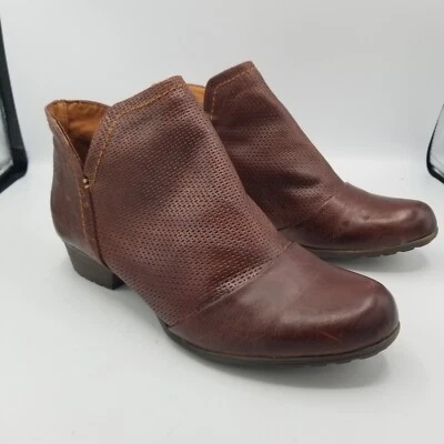 Rockport Cobb Hill Women's 9 Gratasha V-Cut Cognac Brown Boot Ankle Bootie - Image 1 of 4