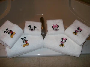 Two Bath Towel Sets Mickey and Minney Mouse - Personalized (6pcs total) - Picture 1 of 12