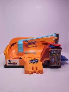 2017 Mattel Hot Wheels Skate Vergnügungspark Spielset FNB16 funktioniert super! - Bild 1 von 17