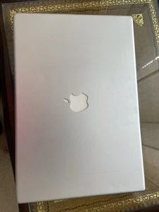 Working Apple MacBook Pro 15-Inch (model no. A1211 from 2007) withpoweradapter - Picture 1 of 18