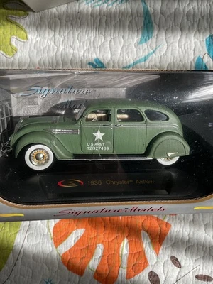 Modelos exclusivos, diecast 1:32, Chrysler Airflow Army Car 1936, ¡nuevo en caja! Foto 1 de 4