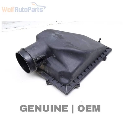 BMW X4 2019-2024 2,0 L - Carcasa de filtro de aire del motor/caja (superior) 8620473 Foto 1 de 4