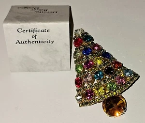 LIMITED EDITION DOROTHY BAUER RHINESTONE CHRISTMAS TREE BROOCH / PIN - 15 of 150 - Picture 1 of 8