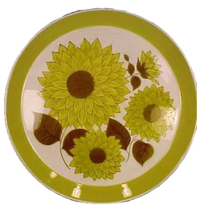 Mikasa Dahlia Dinner Plate Chartreuse Green & White Flowers D3411/2511 - Picture 1 of 3