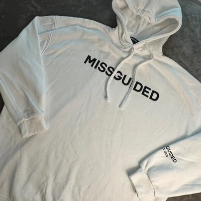 Sudadera con capucha Missguided blanca con logotipo suéter informal para mujer Foto 1 de 4