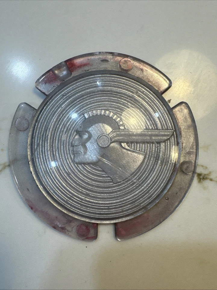  GM 1951 1952 Pontiac Chieftain Volante Bocina Botón Emblema Insignia Original Foto 1 de 3