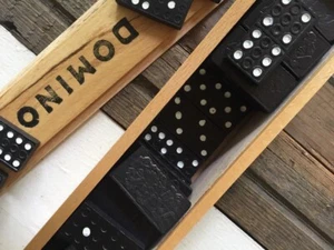 Vintage Black Dominos Set of 46 Domino in Wood Case 3 Wise Monkeys See No Evil - Picture 1 of 12