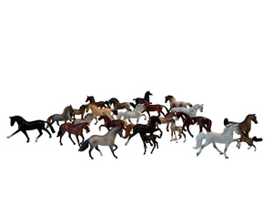 Breyers Reeves Horse Lot Of 23 - Picture 1 of 6