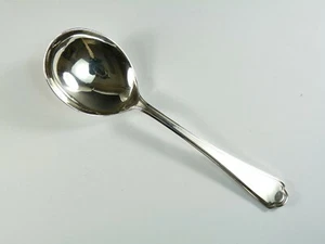 WALKER & HALL Cutlery - ST JAMES Pattern - Soup Spoon / Spoons - 7" - Picture 1 of 2
