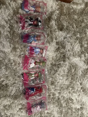 Muñecas Madame Alexander McDonald’s sin abrir de colección #1 a #8 Foto 1 de 4