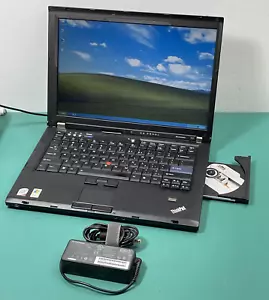 Lenovo ThinkPad T61 14" Windows XP Pro Laptop (Core 2 Duo 2,1ghz, 2GB, 120gb HD) - Bild 1 von 13