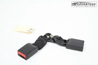 Chevrolet Malibu 2016-2019 hebilla de cinturón de seguridad trasero izquierdo y central negro OEM Foto 1 de 4