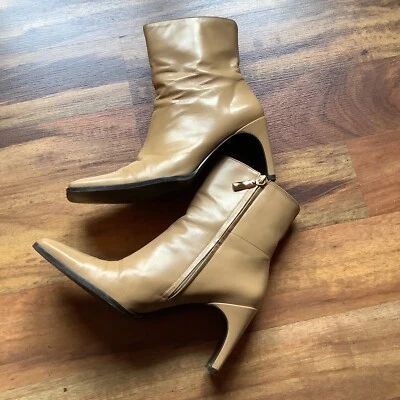 Botines Enzo Angiolini Talla 6.5 Cuero Tostado Tacón Punta Cuadrada Foto 1 de 4