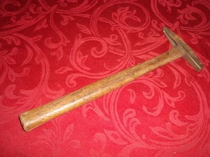Sammlerstück Vintage 11 Zoll Polster Tack Hammer mit magnetischer Spitze Holzgriff - Bild 1 von 4