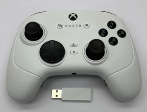 Razer Wolverine V3 Pro White Edition Wireless Controller For Xbox And PC - Picture 1 of 5