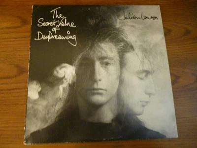 Julian Lennon - The Secret Value of Daydreaming   LP - Atlantic  81640-1 E - image 1 of 3