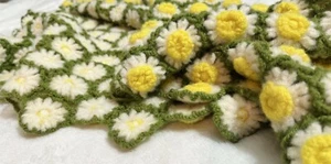 Daisy Chain Crochet 3D Knitted Afghan Throw Blanket 56x37” Yellow Green White - Picture 1 of 10