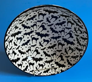 COCO + LOLA PREMIUM COLLECTION ~ CERAMIC HALLOWEEN CAT & BAT SERVING BOWL ~ 10" - Picture 1 of 8