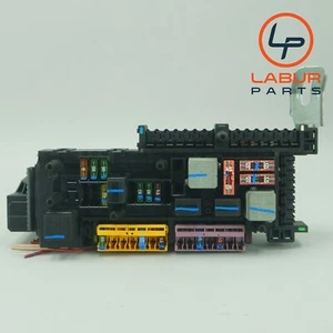W204 08-11 Mercedes C300 C350 Caja de fusibles trasera Módulo de control relé SAM C749 - Imagen 1 de 6