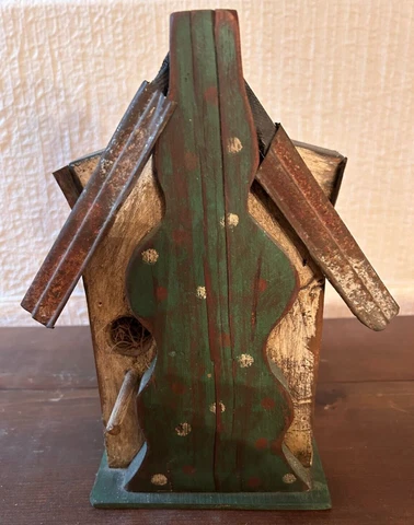 Vintage Folk Art Bird House Hand Made Chagrin Falls, Ohio Solid Wood & Metal Cover